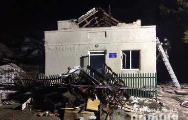 Полиция назвала вероятную причину взрыва в сельском клубе в Тернопольской области