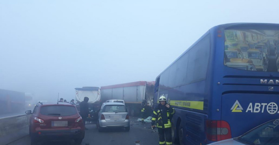 Под Одессой столкнулись 11 автомобилей: есть погибший