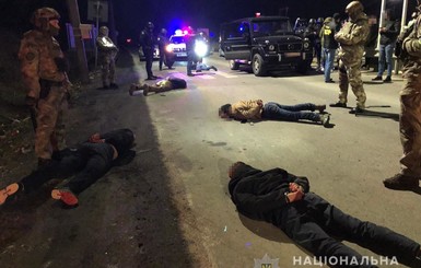 На Закарпатье полиция задержала участников стрельбы в Мукачево 