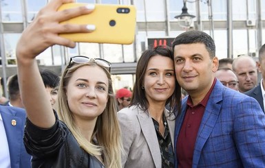 Как украинские политики и их половинки в любви признавались