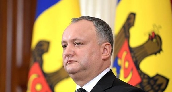 В самолете Киев-Мюнхен случайно обнаружили президента Молдовы