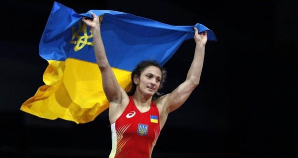 Украинская борчиха Юлия Ткач взяла золото Чемпионата Европы, победив в финале представительницу России