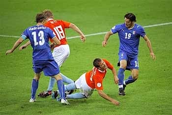Евро-2008: Голландия разгромила Италию [ФОТО] 