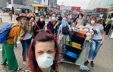 В Перу застряли и не могут вылететь домой 9 украинок