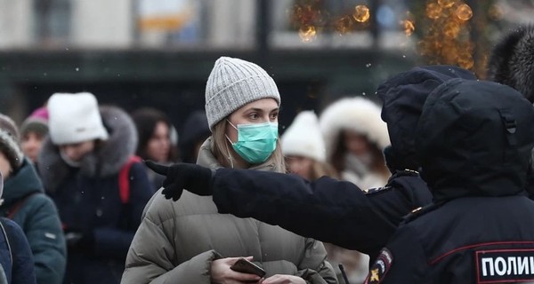 Выход из дома по QR-кодам: как в Москве борются с коронавирусом?