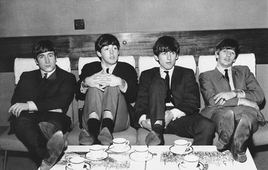 Показали неизвестное фото молодых The Beatles