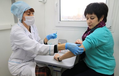 В МОЗ попросили не забывать про прививки от гриппа, несмотря на коронавирус