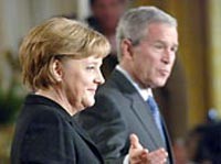 Спецназ перестрелял друг-друга, пока Буш беседовал с Меркель 
