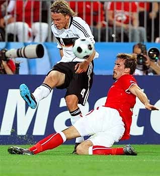 Евро-2008: Германия разбивает Австрию и выходит в плей-офф [ФОТО] 