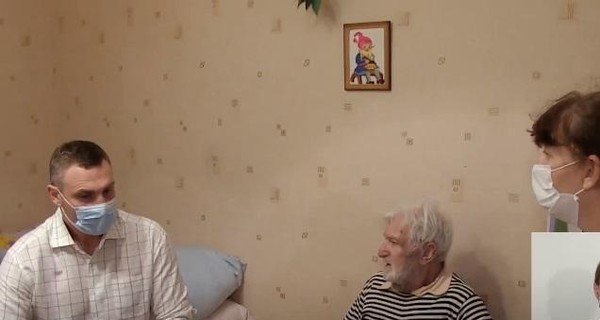 Кличко рассказал о помощи для жильцов обвалившегося на Позняках дома 