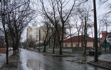 В Киеве переименовали улицу Российскую в честь бойца, погибшего под Иловайском