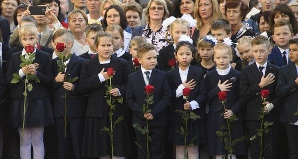 Кличко заставил киевских школьников петь гимн