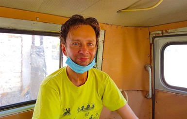 Аккордеонист Завадский, у которого диагностировали пневмонию и ВИЧ, решил выписаться из больницы 