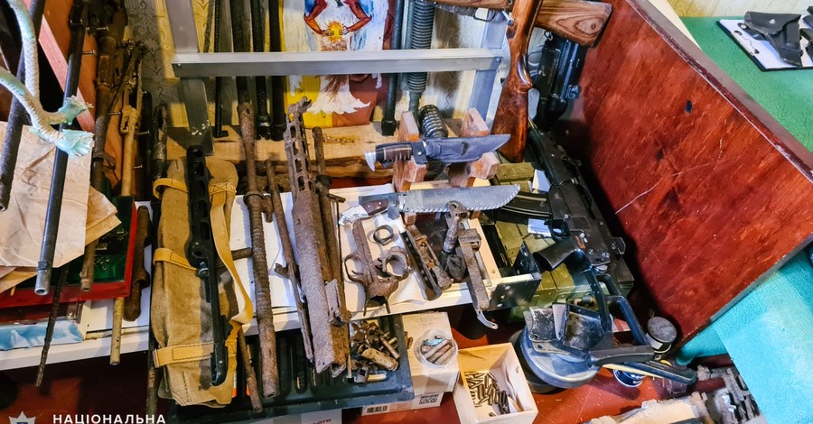 В Николаеве у психолога-писателя нашли арсенал оружия и боеприпасов
