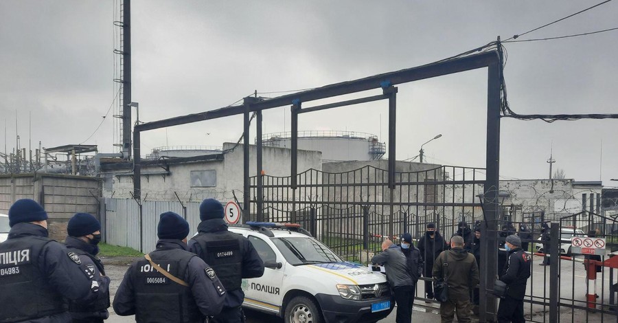 Полиция расследует возможный захват предприятия в Николаеве