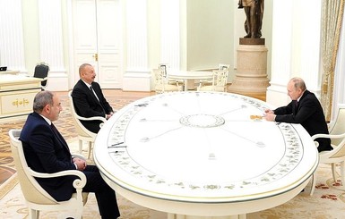 Алиев и Пашинян не пожали друг другу руки в Кремле