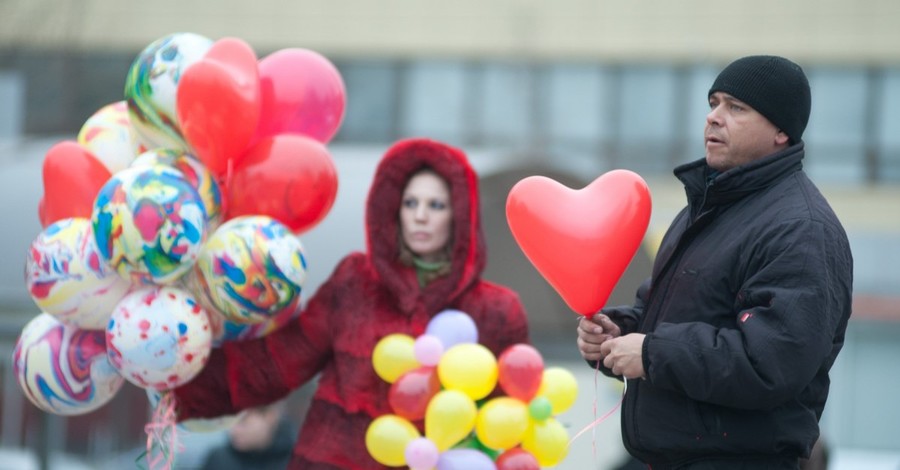 День святого Валентина в Украине и в мире: сколько тратят на подарки и каким презентам не рады