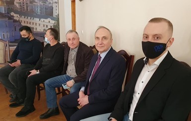 Бывшие “пленные” презентовали объединение: будут поддерживать политзаключенных в России и Украине