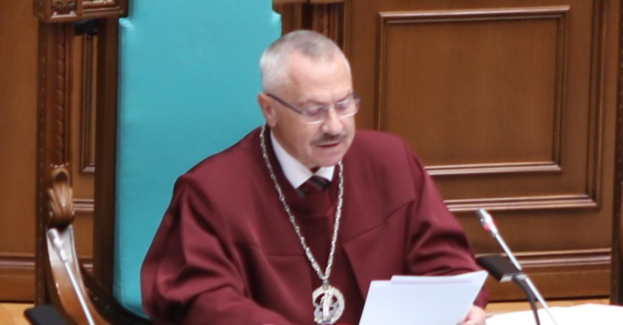 Судья КСУ задекларировал православный храм в родном селе Черкасской области