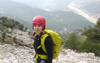 В Турции вторую неделю не могут найти пропавшую в горах украинку