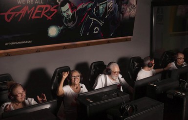 78-летняя Надежда Шпак: В Counter Strike забываешь про болезни и возраст