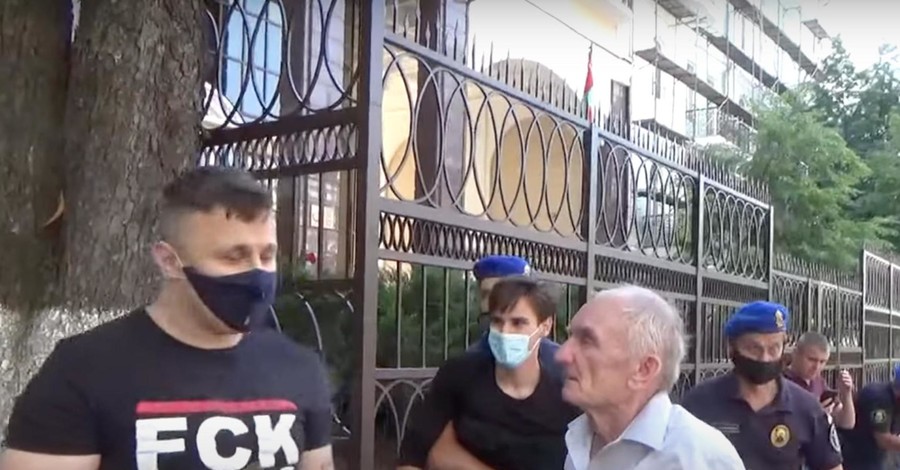 В сети появилось видео, из-за которого посольство Беларуси в Киеве направило ноту МИД Украины