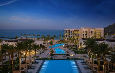 Факт. Компания Emaar Hospitality Group объявила об открытии Address Beach Resort Fujairah 5* в Фуджейре