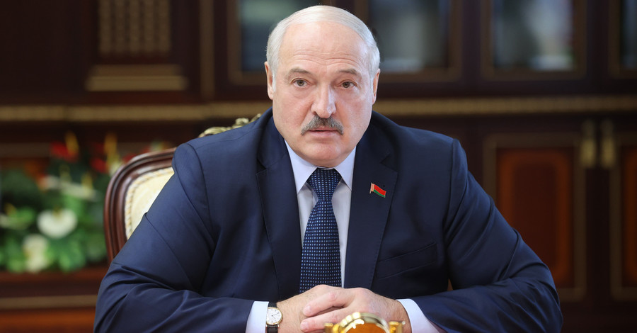 Лукашенко розкрив подробиці вбивства співробітника КДБ: Забіг в квартиру першим, прикривши групу