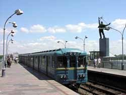 Киевское метро может вынужденно остановиться 