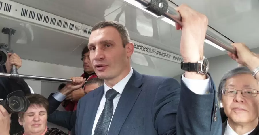 СМИ: Кличко напомнили об обещании открыть метро на Троещину до 2019 года