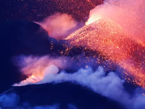 І поллється сірка з небес: українців налякали кислотними дощами через вулкан на Канарських островах