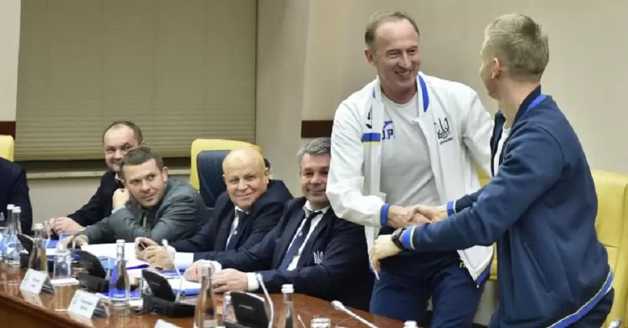 Александр Петраков возглавил сборную Украины