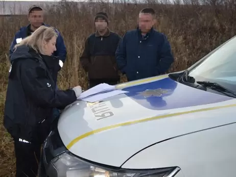 СМИ: Во Львовской области депутат разбил два полицейских авто