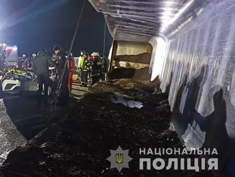 Смертельна аварія з вантажівкою та таксі у Харкові: водій MAN, який проїхав на червоний, був нетверезий