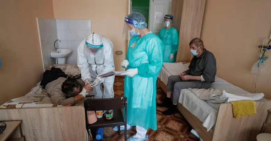 Коронавирус в Украине: почти 12 тысяч новых случаев и 557 смертей за сутки