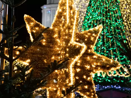 Яким буде новорічне містечко на Софійській площі: 31-метрова ялинка, кілометри гірлянд та вертеп