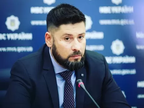 Опубликовали второе видео с замглавы МВД Гогилашвили, в котором он возмутился, что его не узнали
