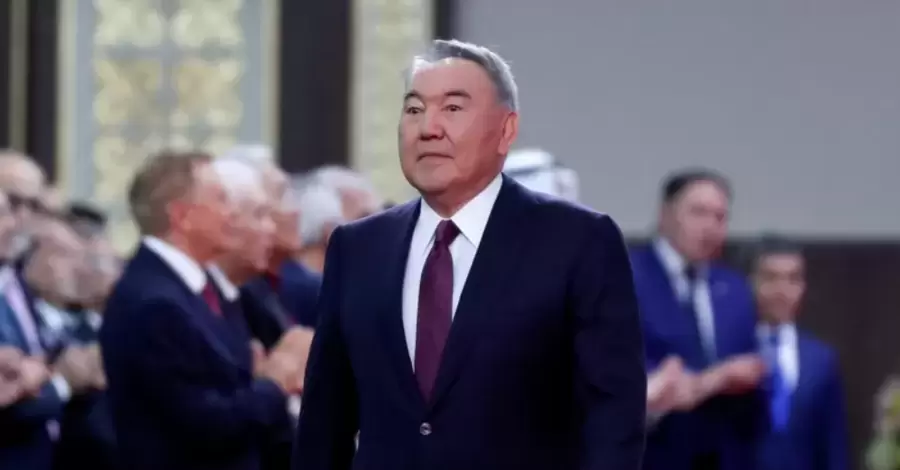 Назарбаєва показали вперше від початку протестів у Казахстані: він заперечує свій від'їзд та конфлікт еліт