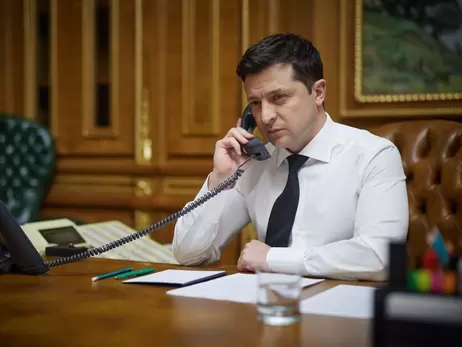 Спикер Зеленского подтвердил вечерний разговор президента с Байденом