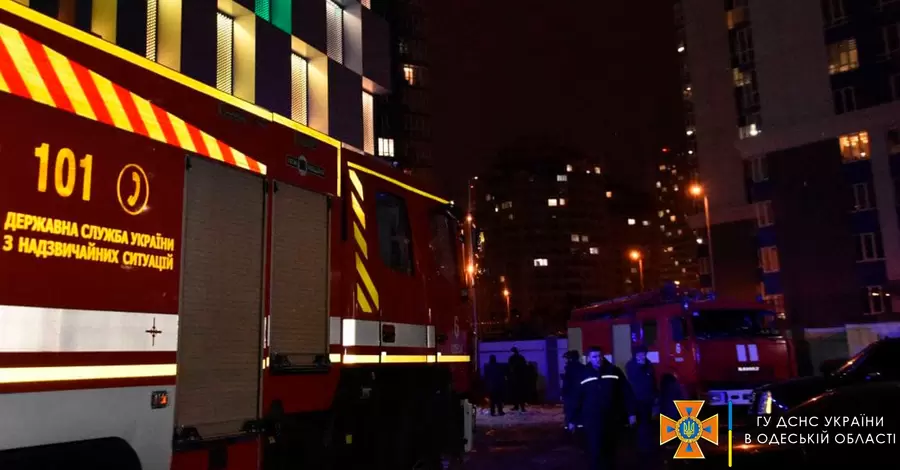 В Одесі загасили пожежу в торговому центрі 