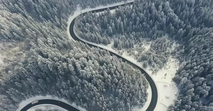 На Закарпатье по программе Зеленского отремонтировали более 200 км живописной дороги
