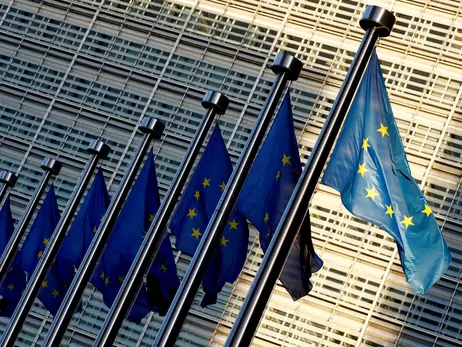 Україна подає заявку на вступ до ЄС за спецпроцедурою та очікує на “невідкладне” рішення