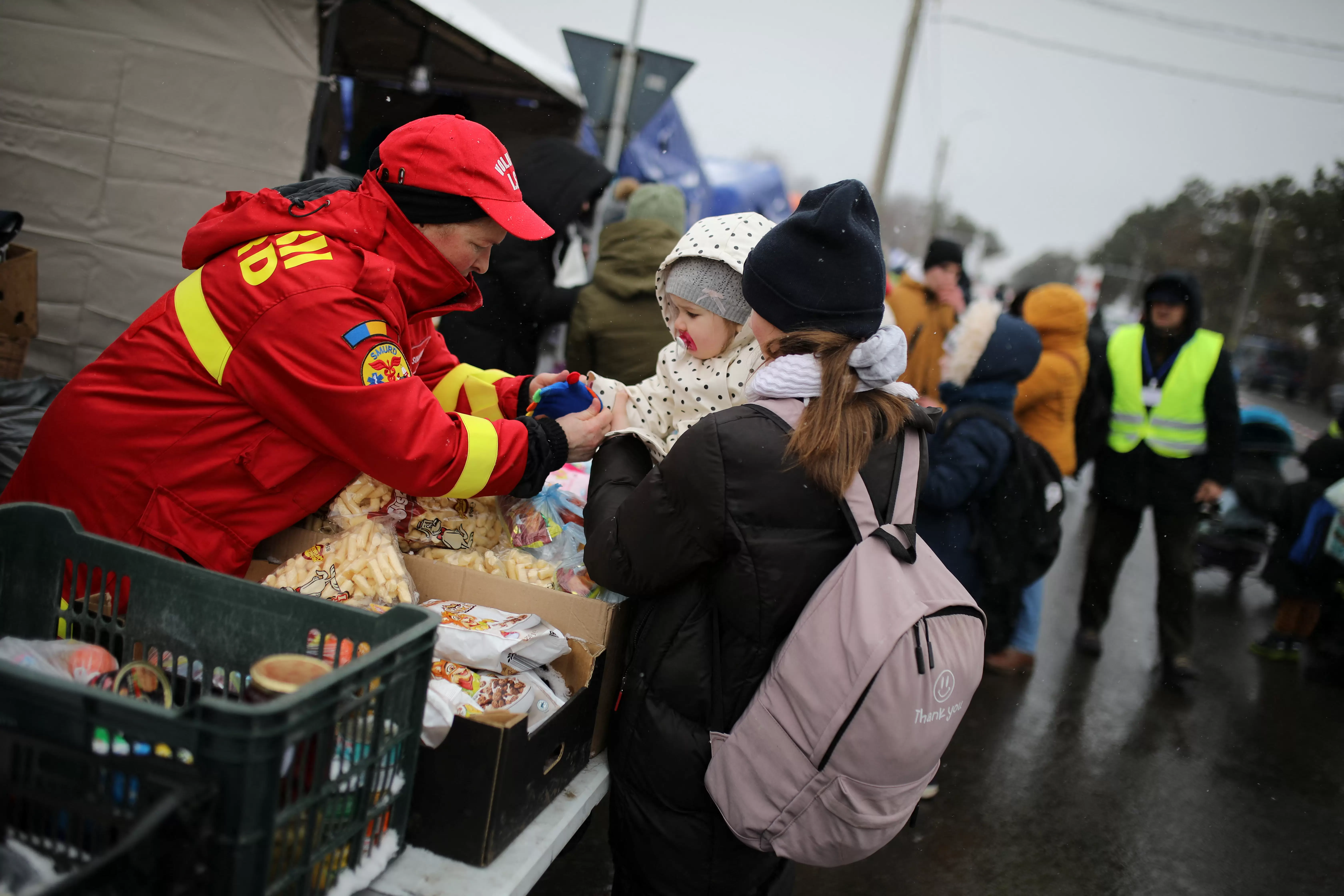 Евакуація за кордон: українських біженців готові прийняти скрізь – потрібен хоча б паспорт