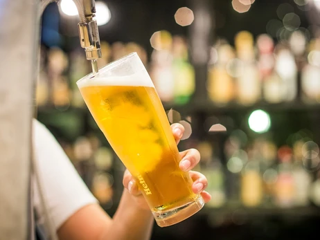 Во Львове разрешили продавать пиво, но за пьяное вождение отберут авто для ВСУ
