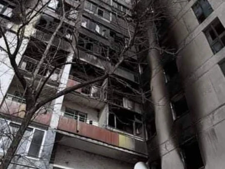 В Северодонецке российские оккупанты обстреляли жилые дома и больницу