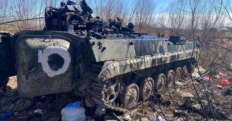 Українські бійці в зоні ООС відбили дев'ять атак, знищивши вісім танків та два літаки