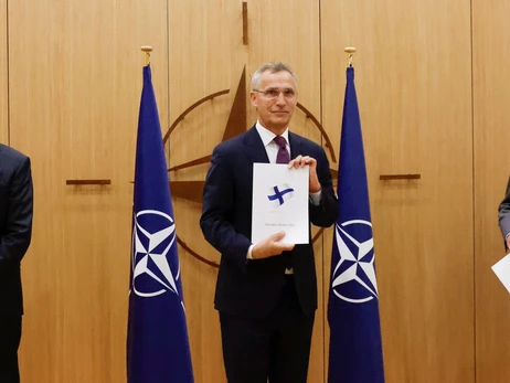 Генсек НАТО прийняв заявки Швеції та Фінляндії