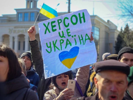 Херсон: переход на рубли и эвакуация в Крым по космическим ценам
