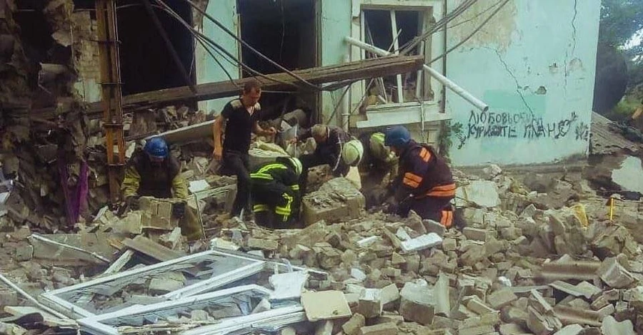 У Лисичанську росіяни завдали авіаудар по бомбосховищу, загинули 4 особи