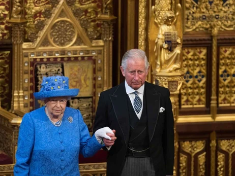 Елизавета II передает часть королевских полномочий принцу Чарльзу